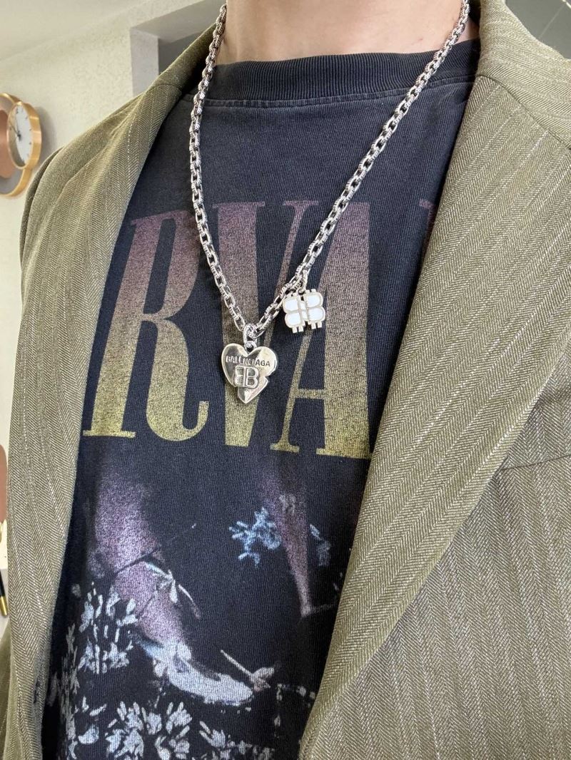 Ba1en*iaga necklaces